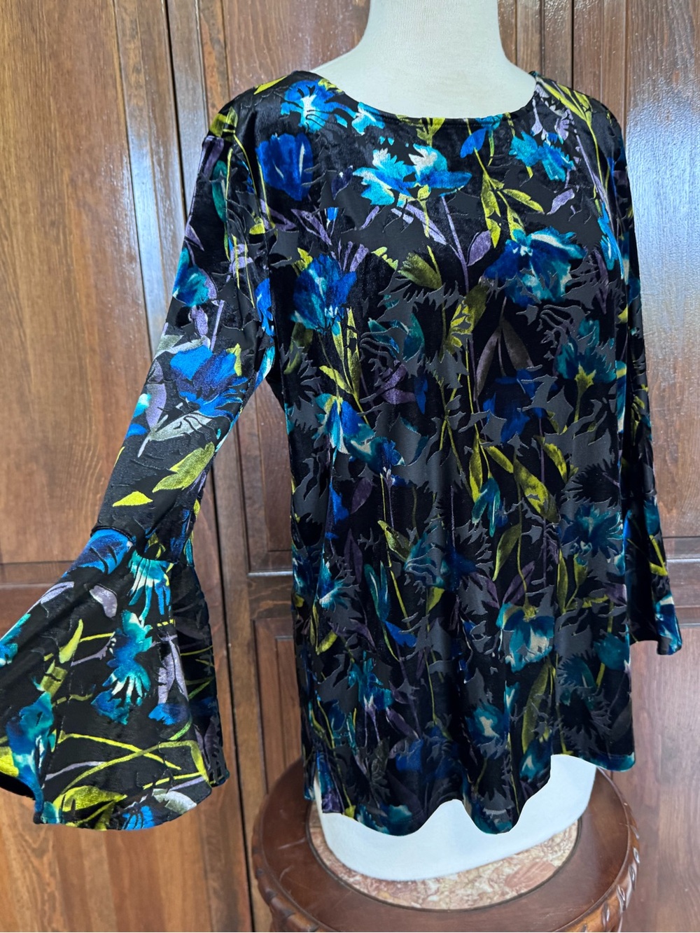 NWT Y2K | Romantic | Whimsigoth| Stevie Nicks Style Velvet Bell Sleeve Blouse